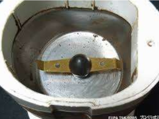 ミキサーミルの刃