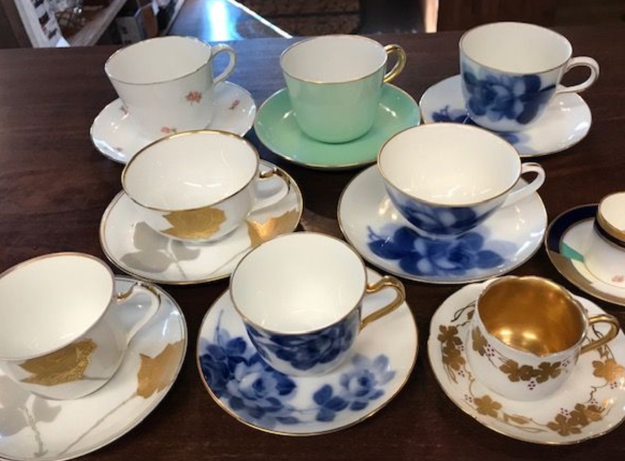 大倉陶園のカップ達