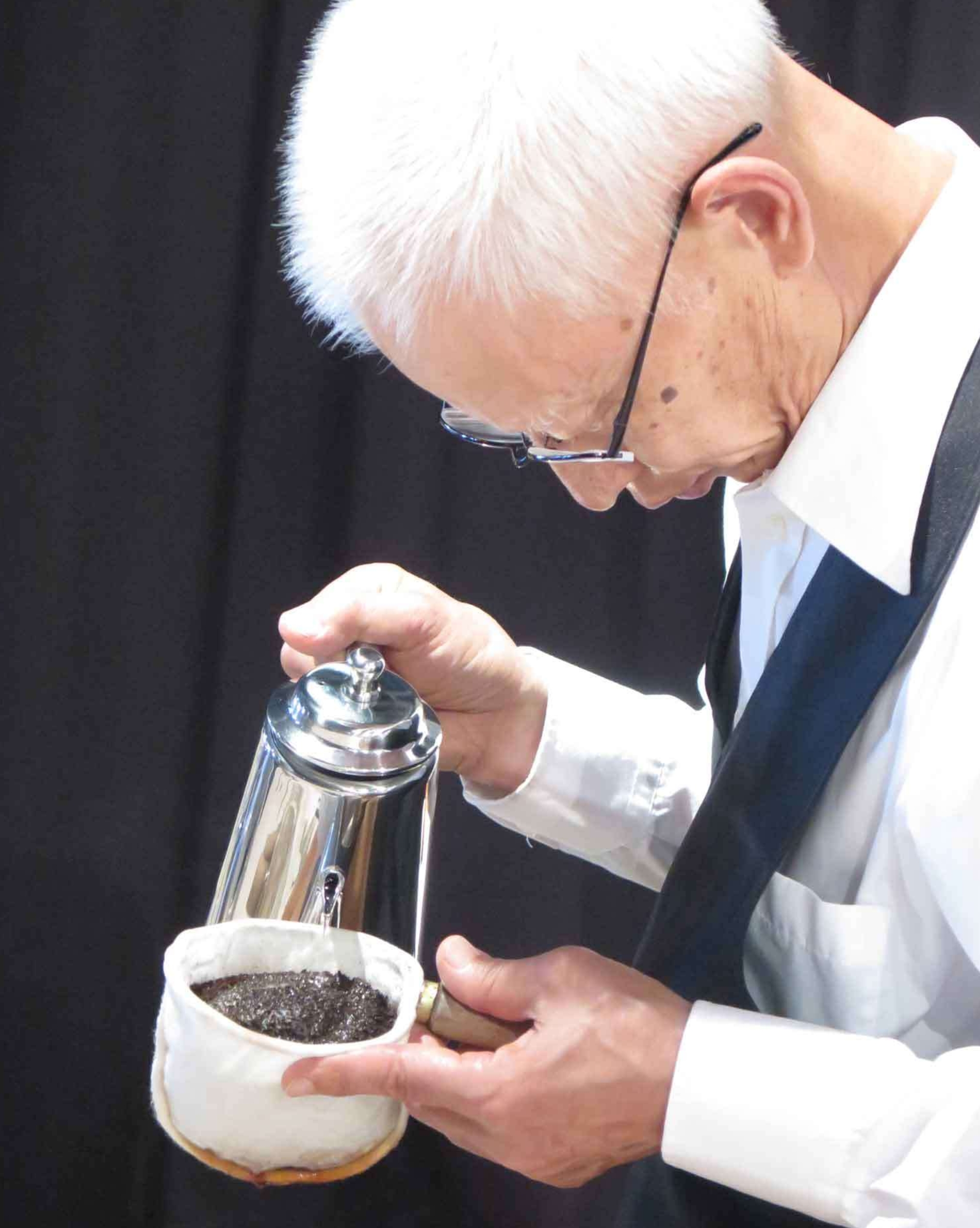 ネルドリップする大坊氏