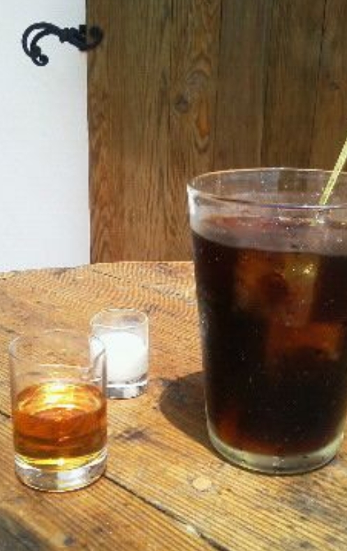 ブラックコーヒーを飲むのは日本人だけ？ 砂糖とミルクのお話